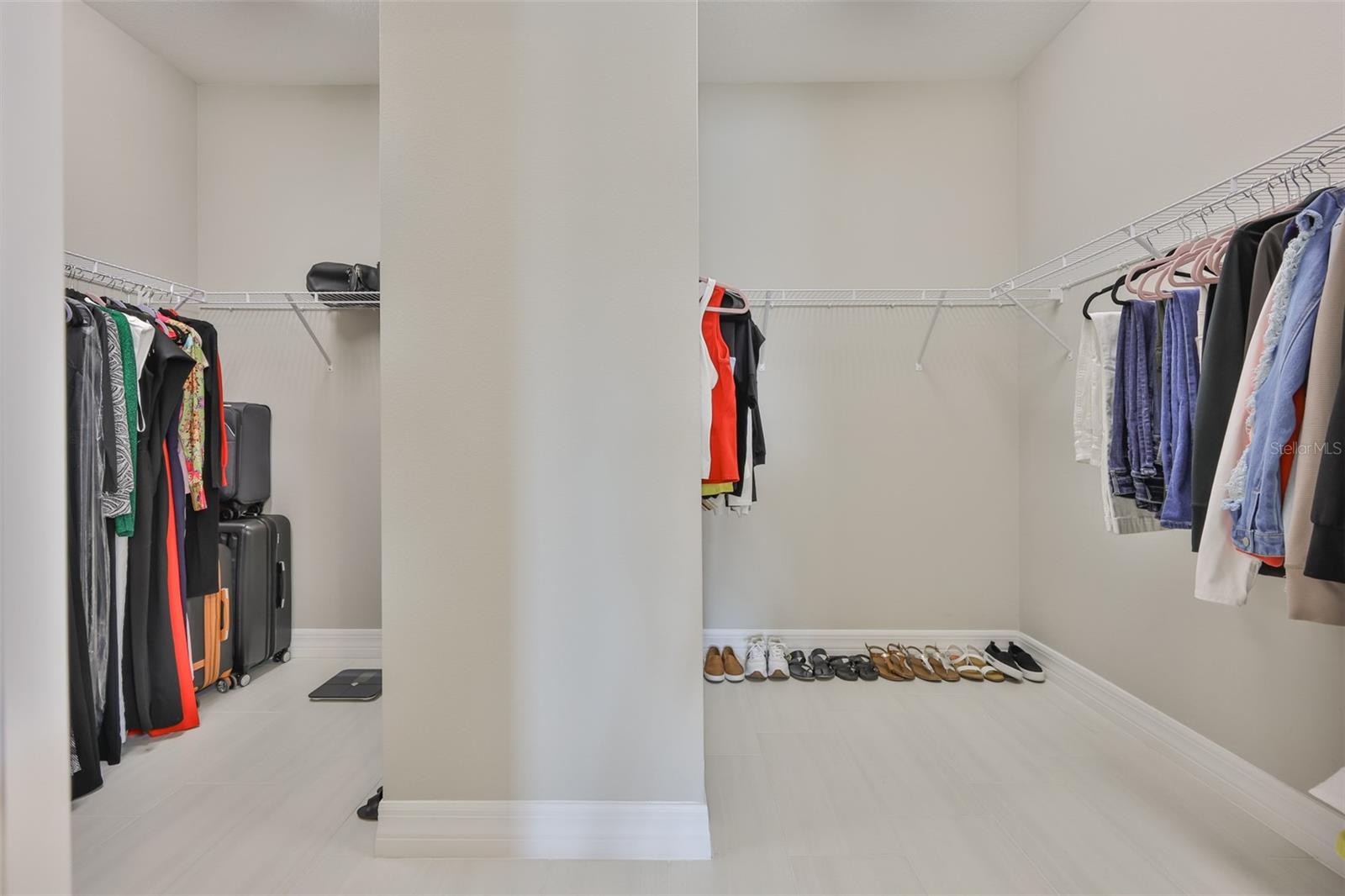 9497 IBIS GROVE BLVD