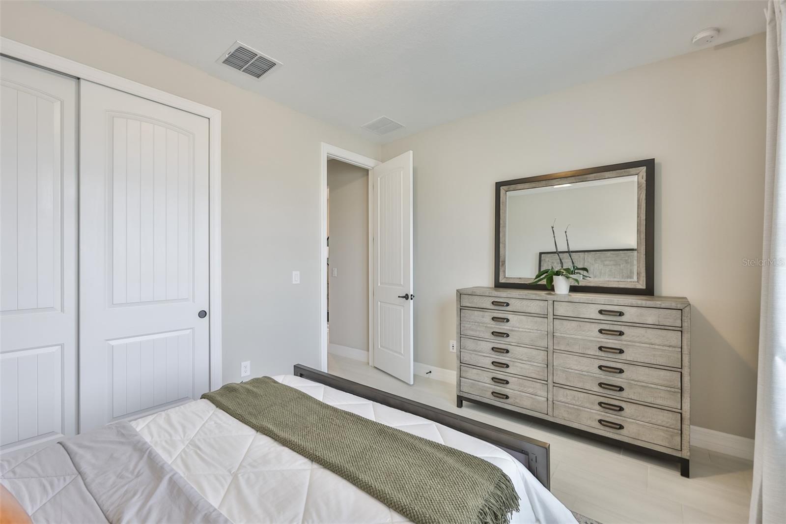 9497 IBIS GROVE BLVD