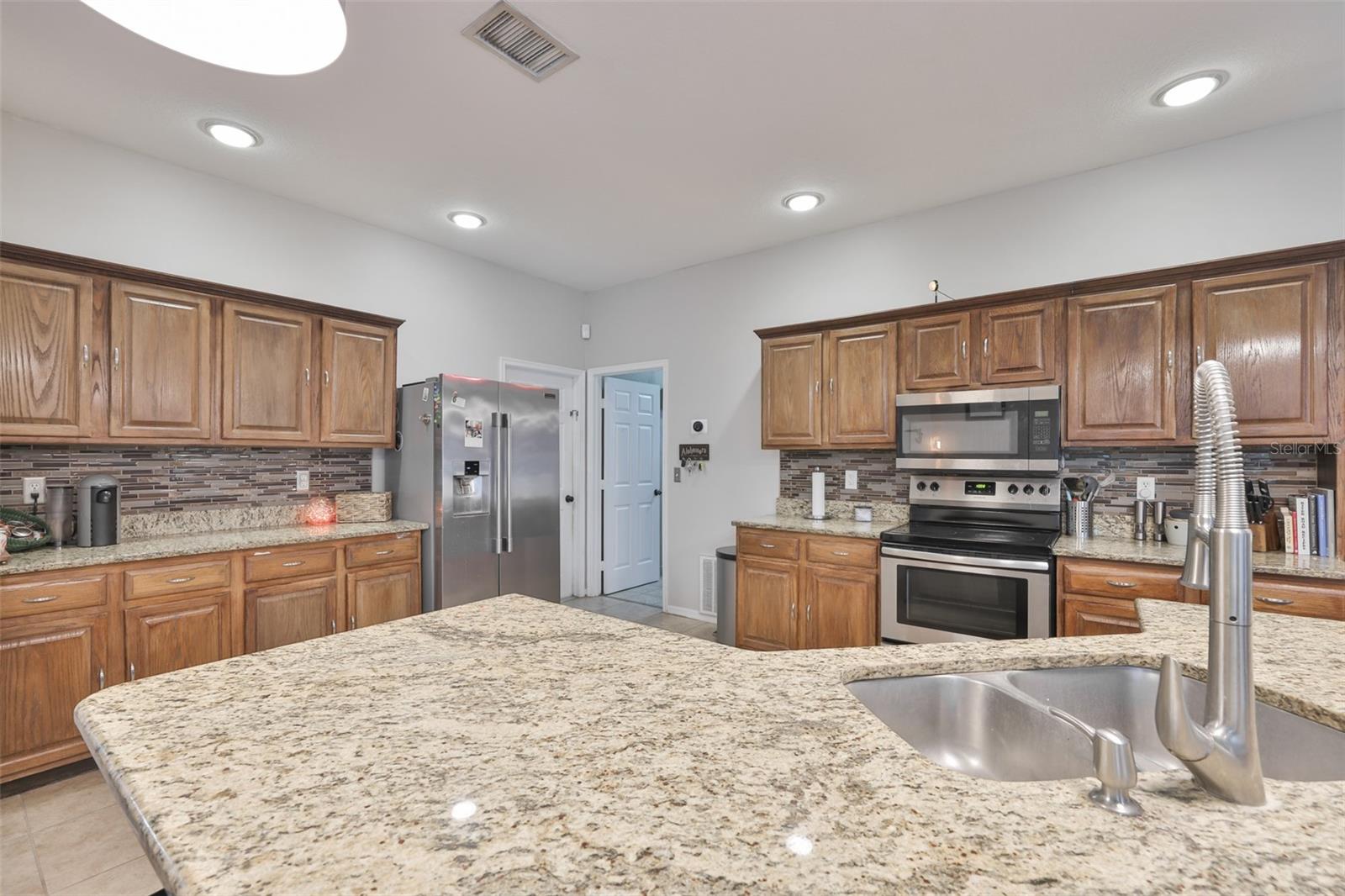 3722 CYPRESS MEADOWS RD