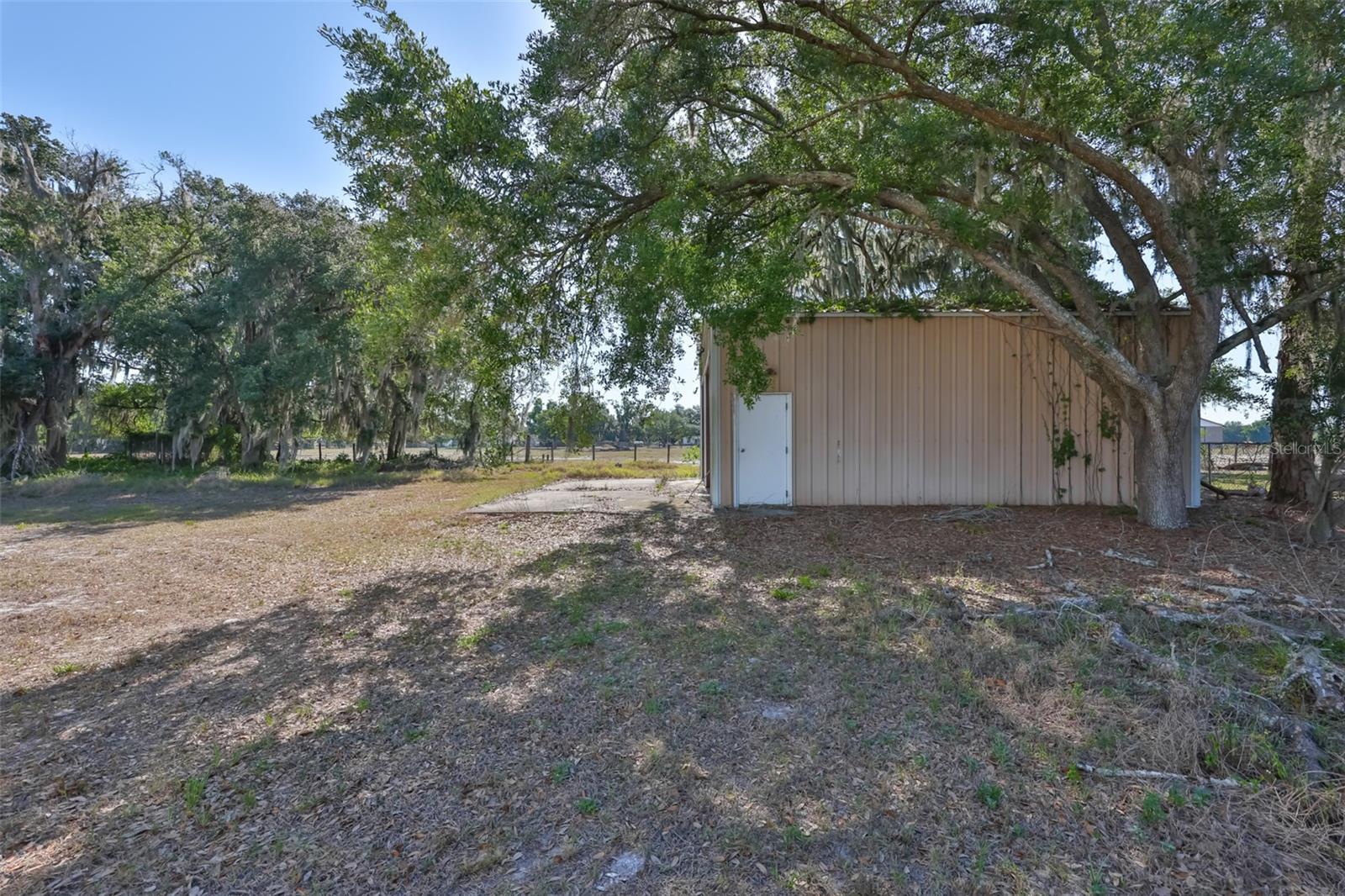 2710 LEWIS RD