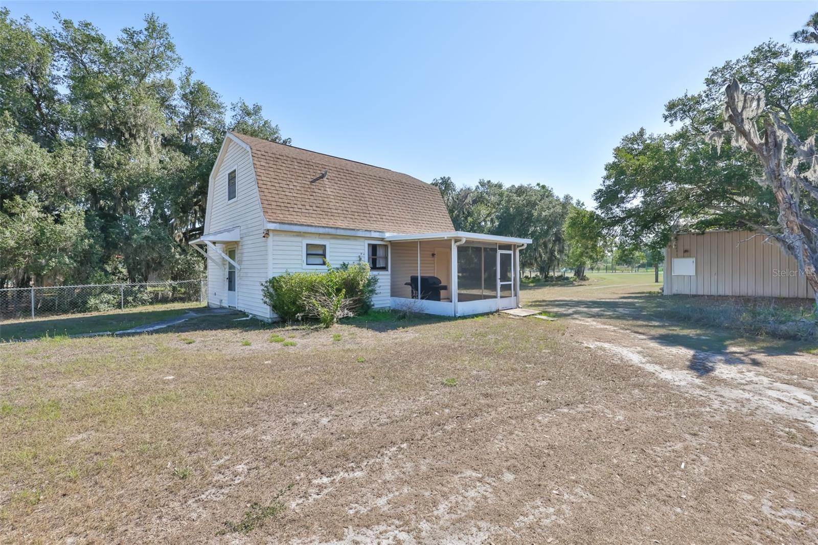 2710 LEWIS RD