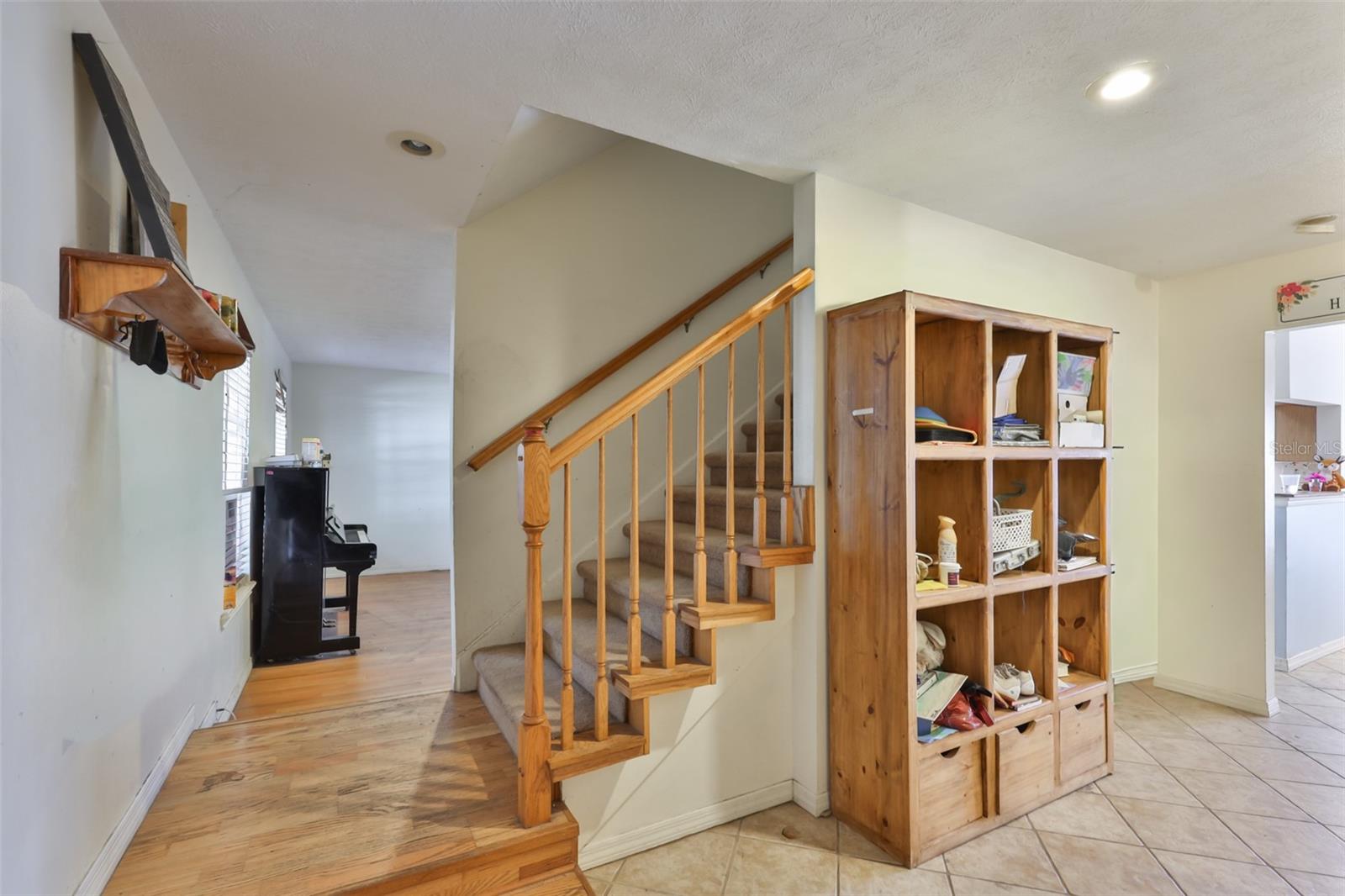2710 LEWIS RD
