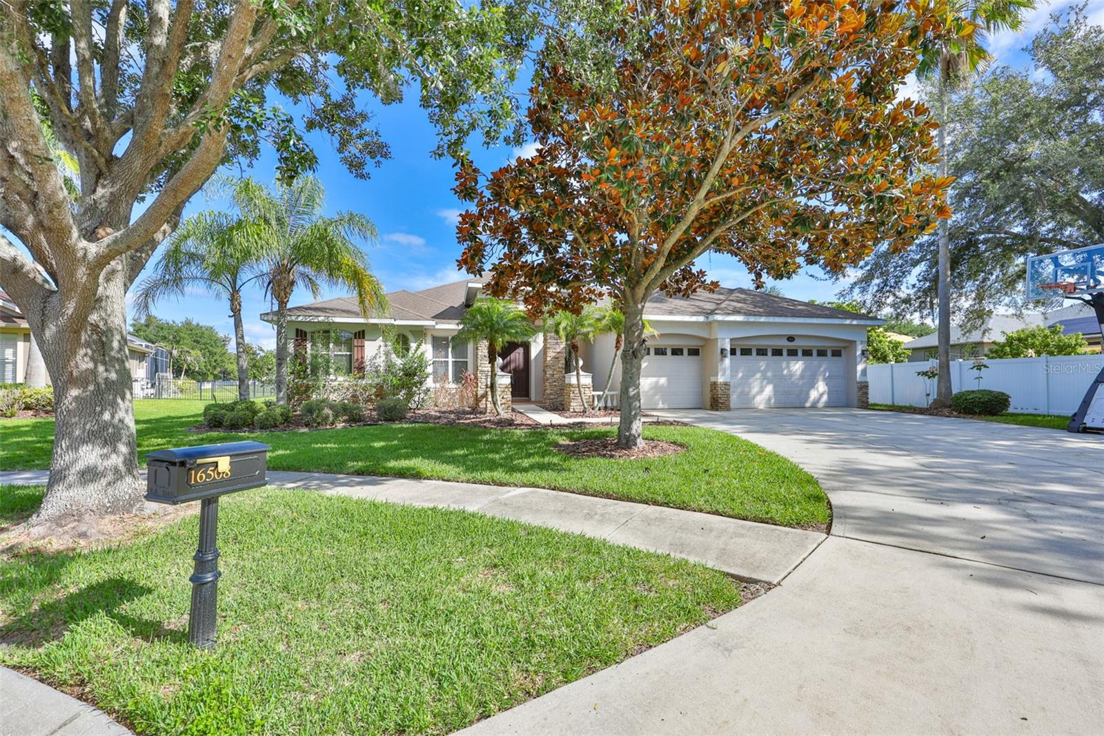 16508 AMBERWIND LN