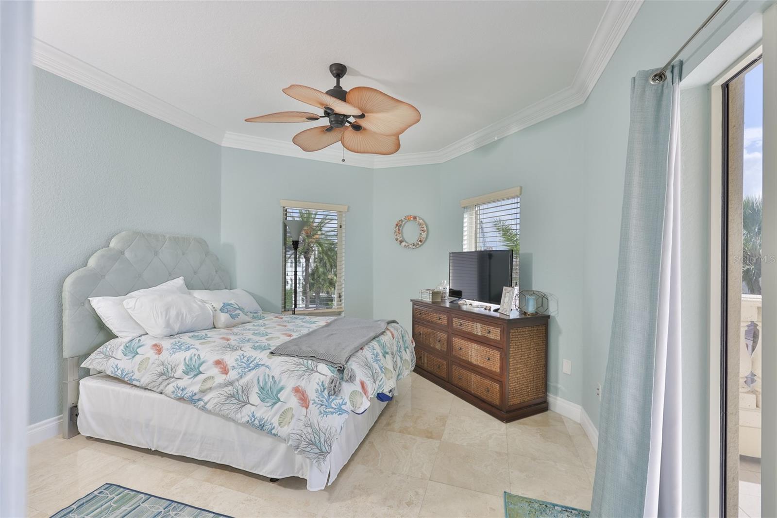 14 SOMERSET ST #3C