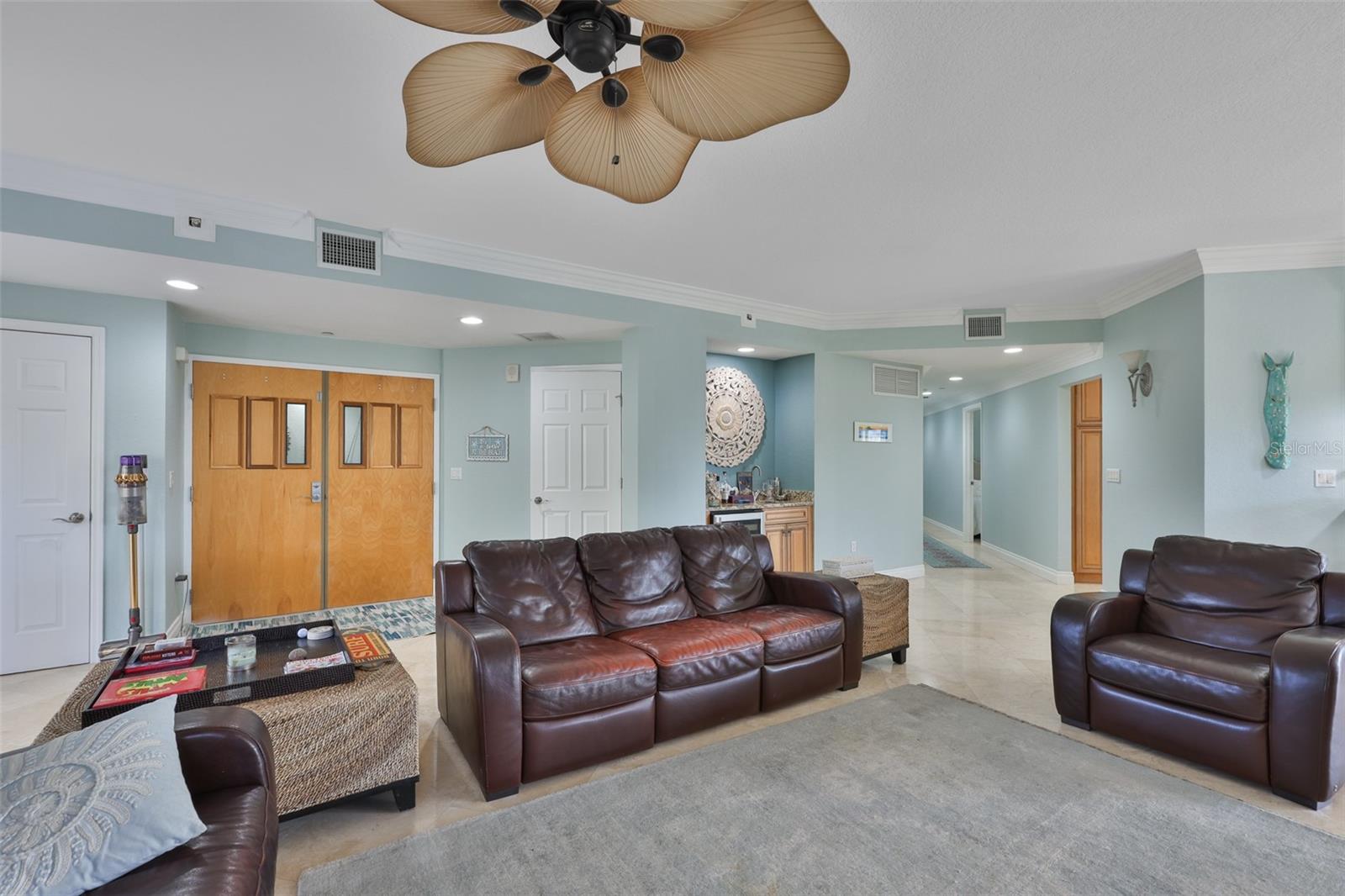 14 SOMERSET ST #3C