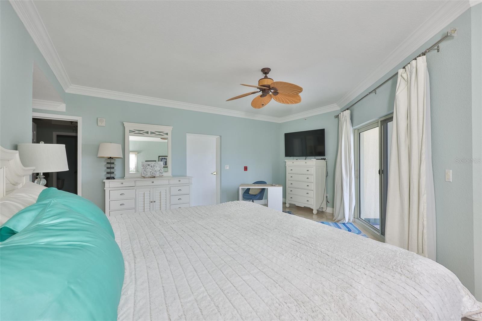 14 SOMERSET ST #3C