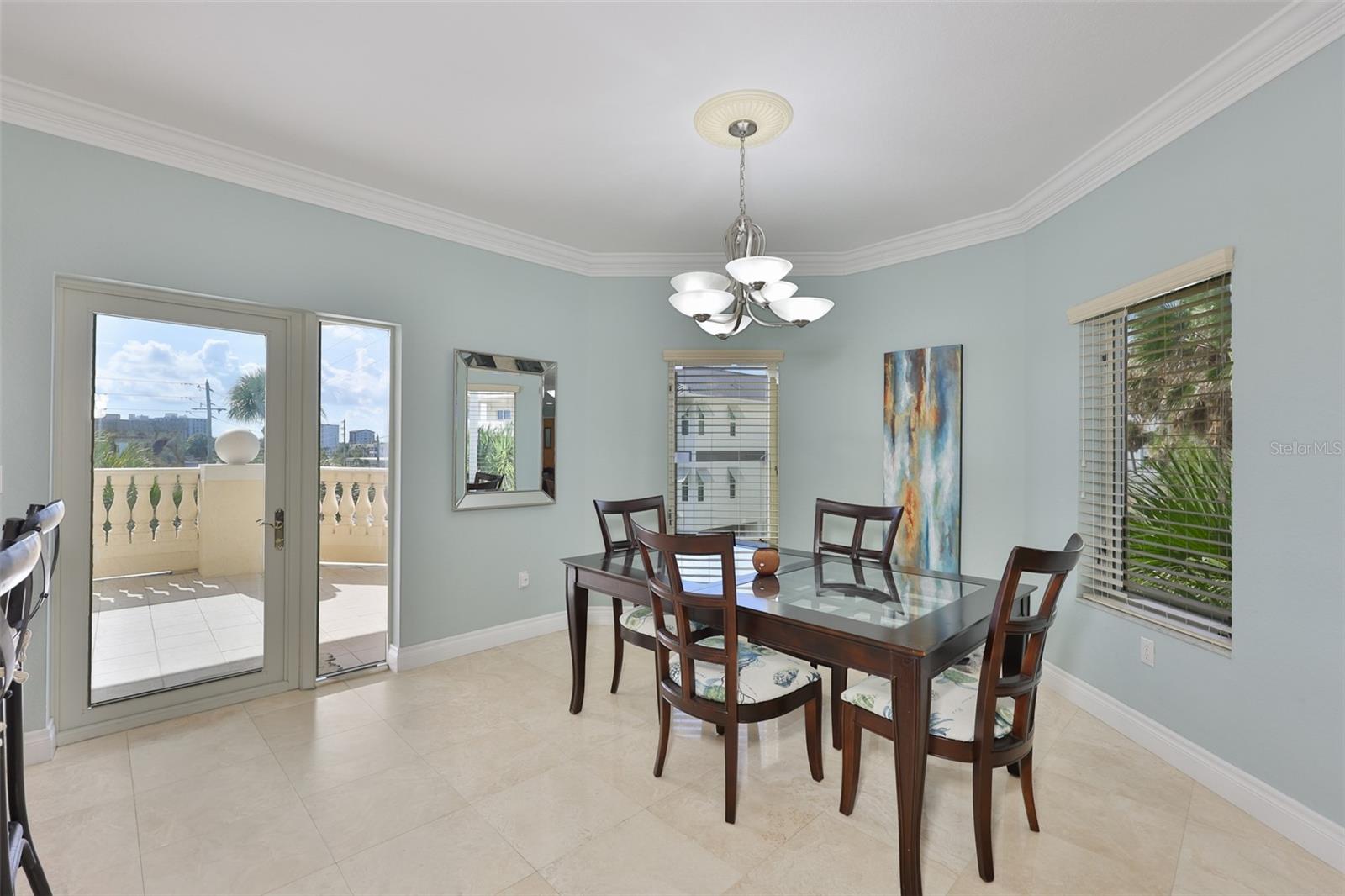 14 SOMERSET ST #3C