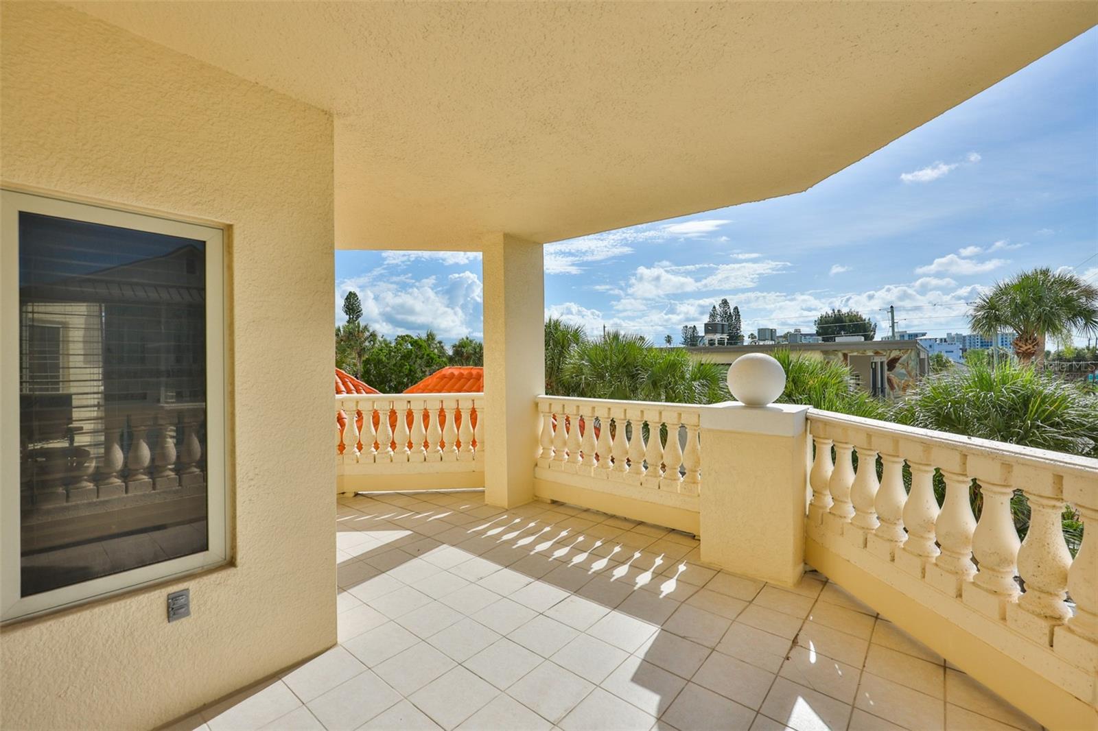 14 SOMERSET ST #3C