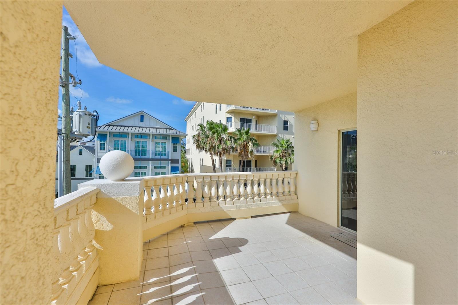 14 SOMERSET ST #3C