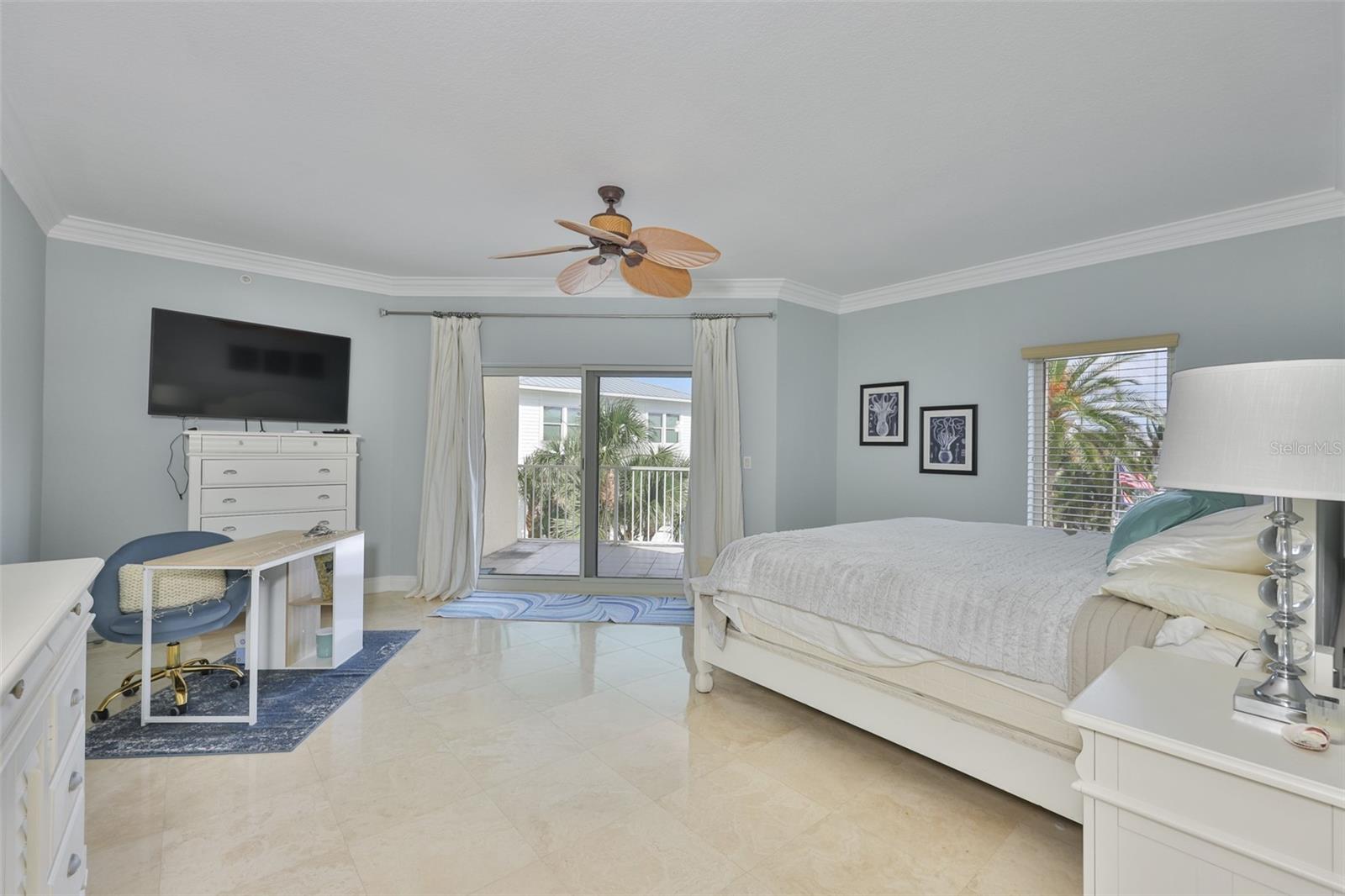 14 SOMERSET ST #3C