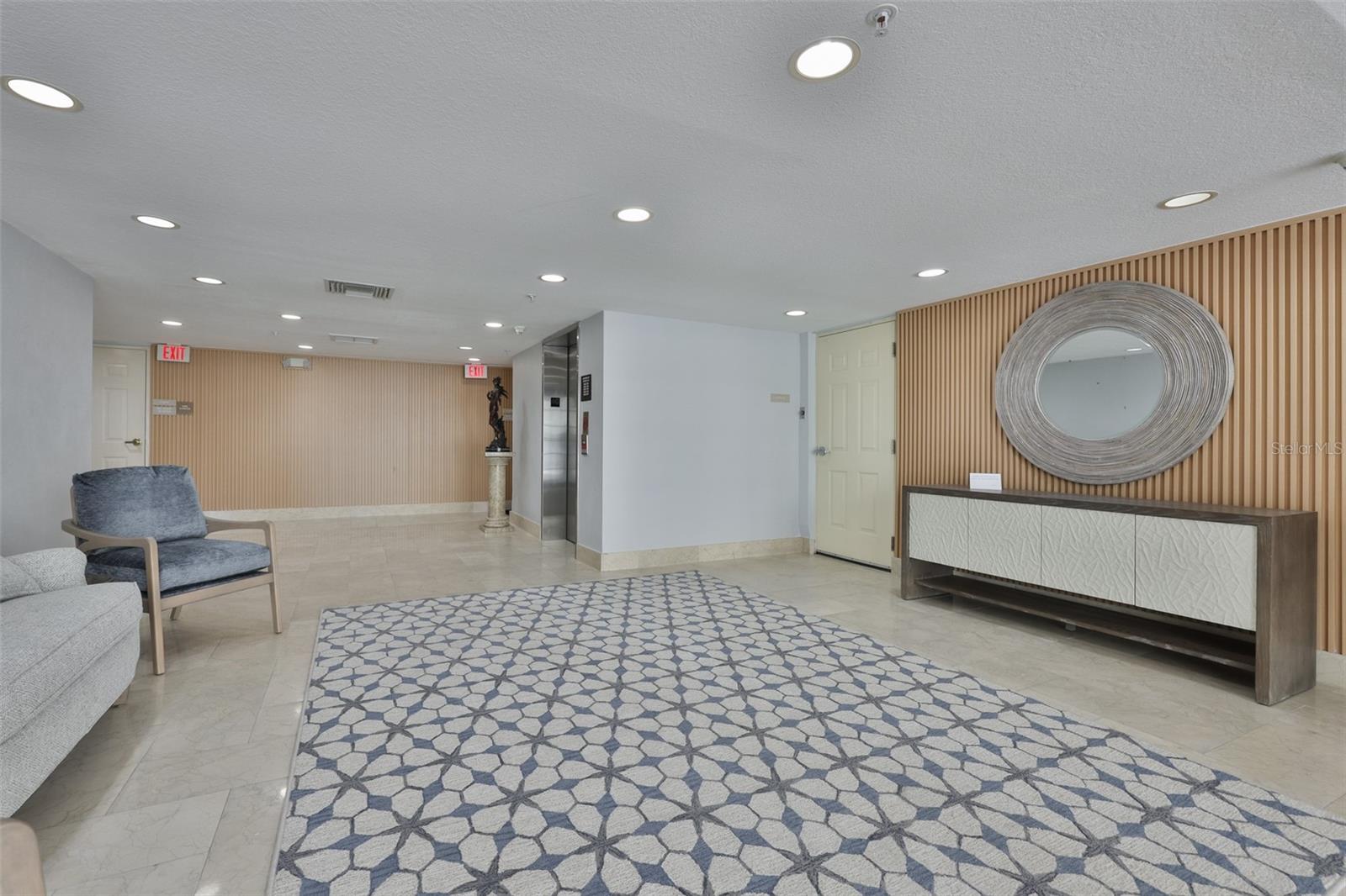 14 SOMERSET ST #3C