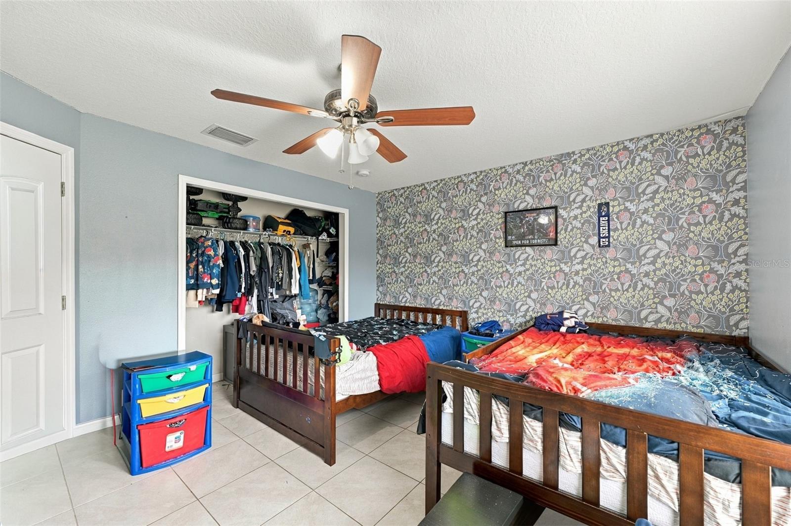 7405 MIRACLE LN