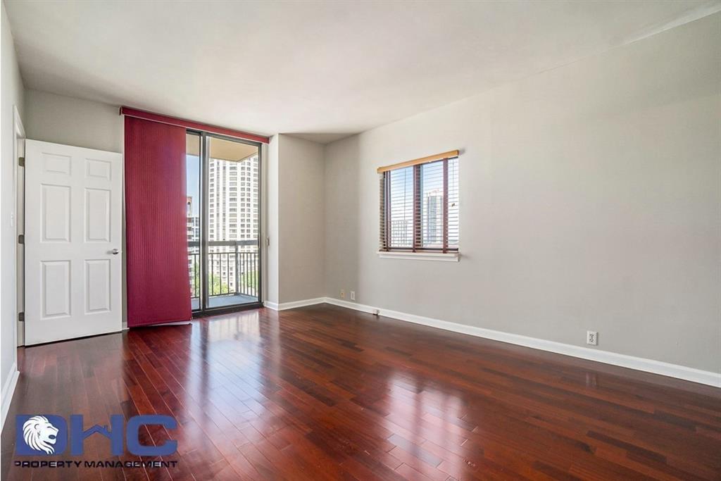 3481 Lakeside Drive NE Unit 2107