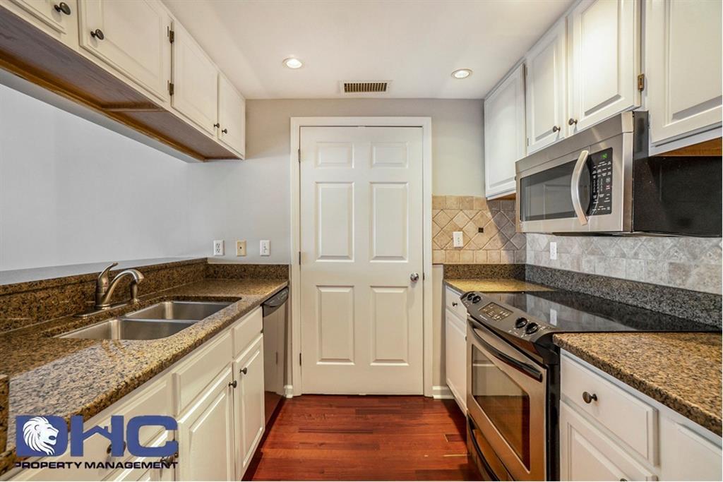 3481 Lakeside Drive NE Unit 2107