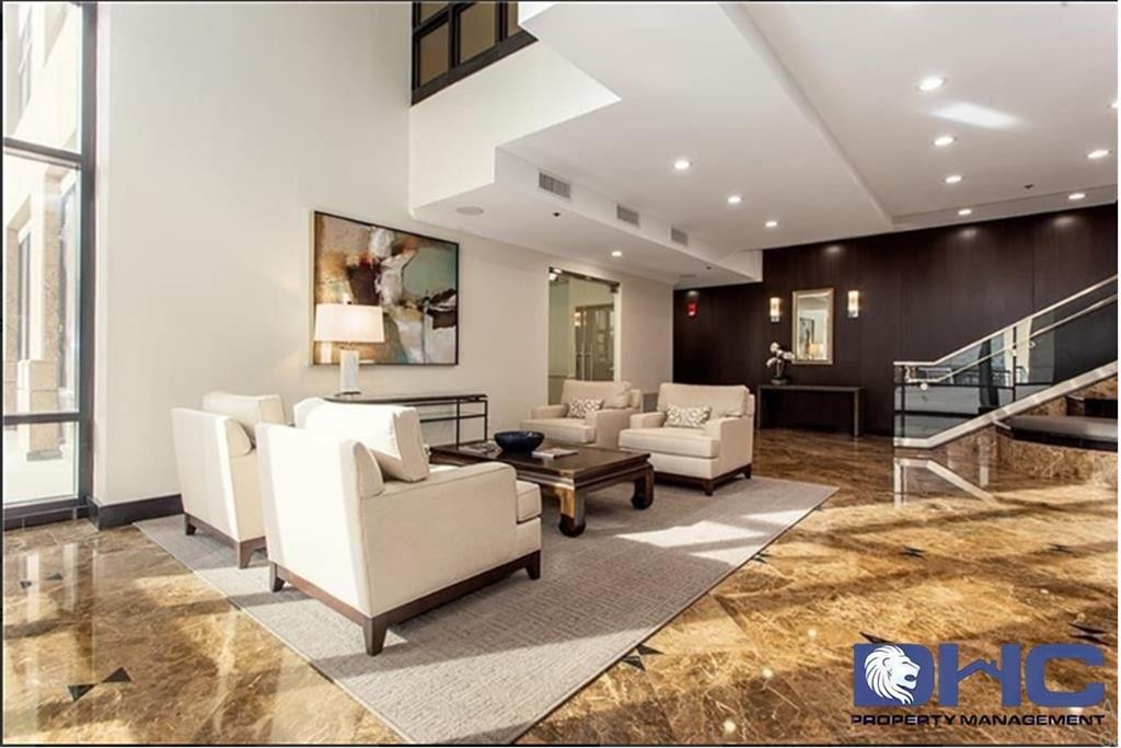 3481 Lakeside Drive NE Unit 2107