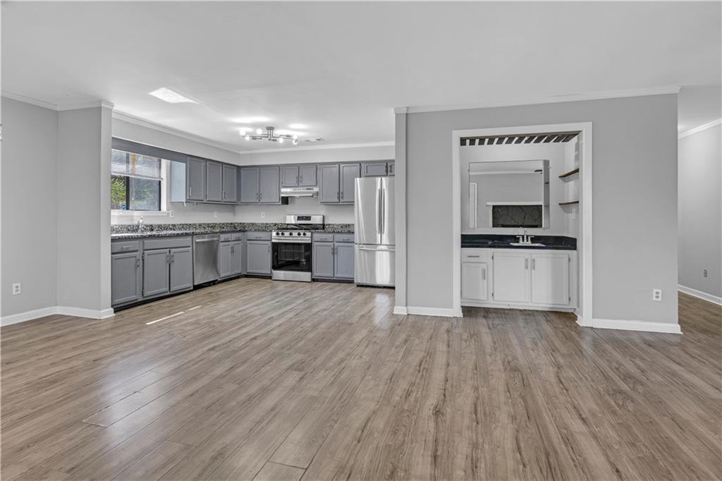 7476 Dartmouth Court