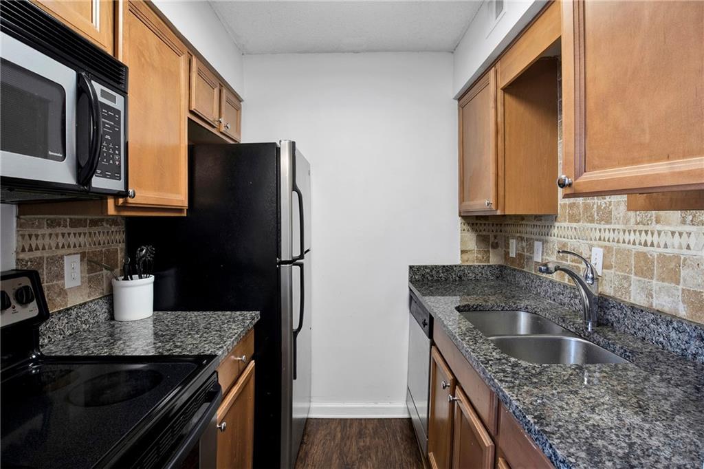 88 De Arc Place NW