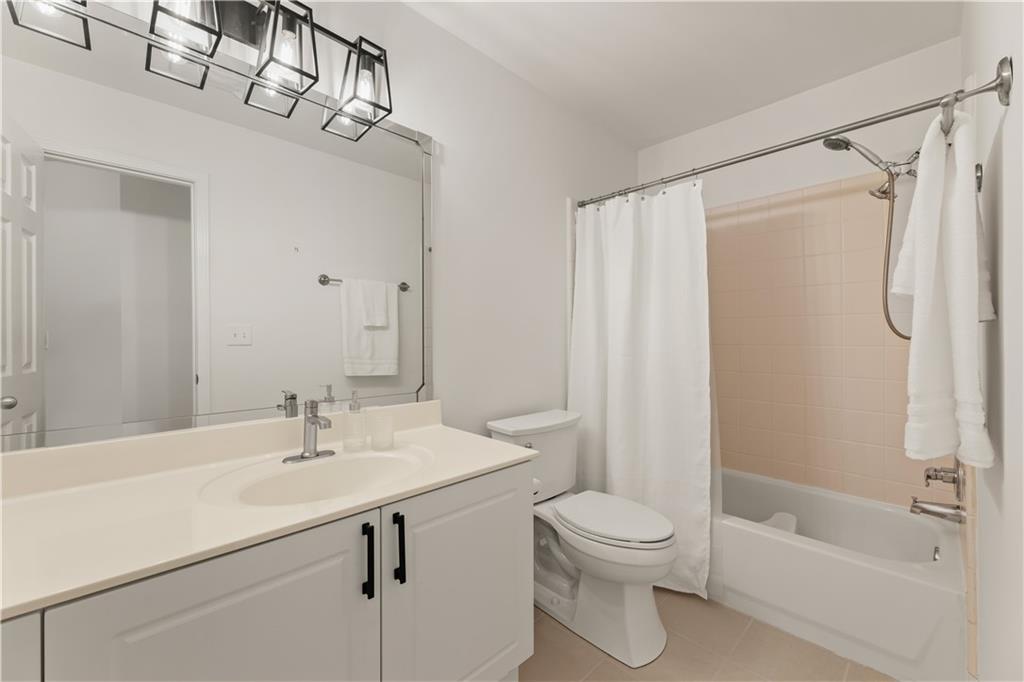1826 Rue De Montreal
