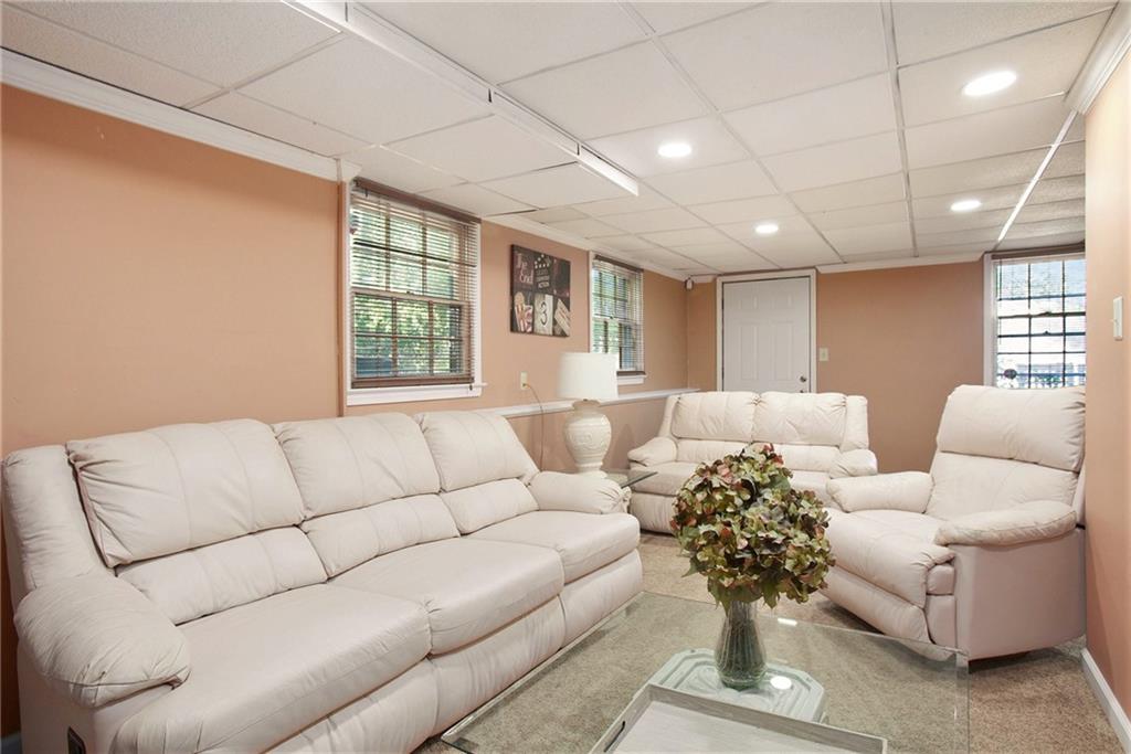 2345 Farm Bell Lane