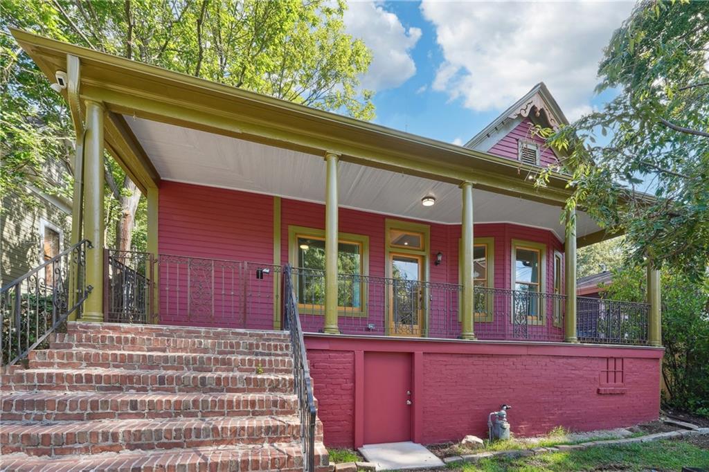 738 Highland Avenue NE