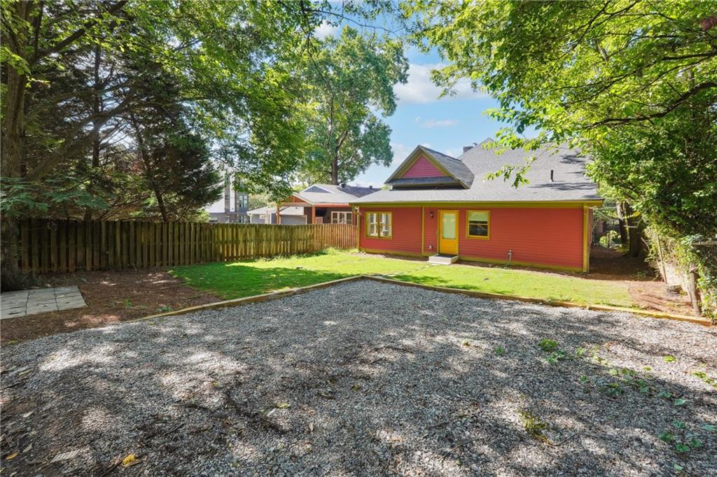 738 Highland Avenue NE