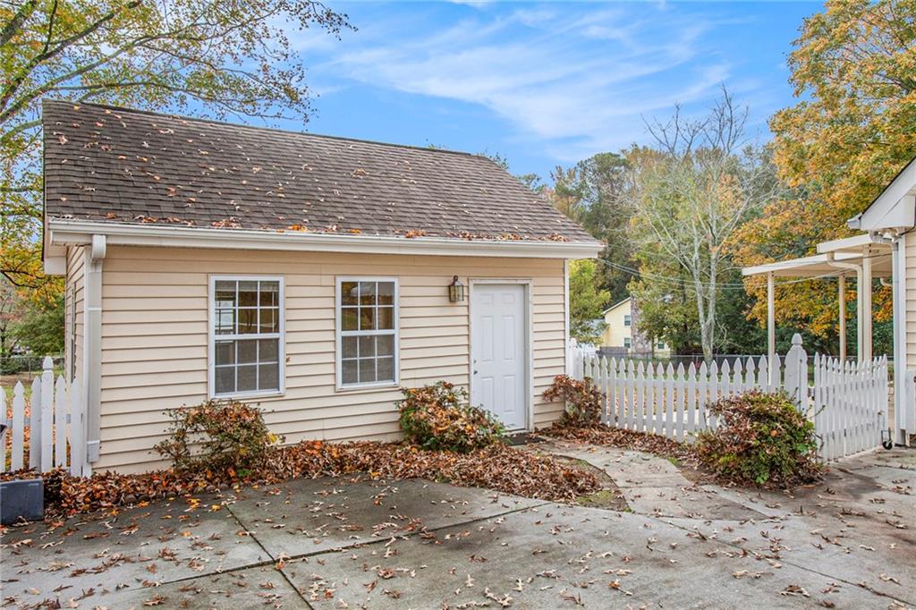 2110 Pine Road