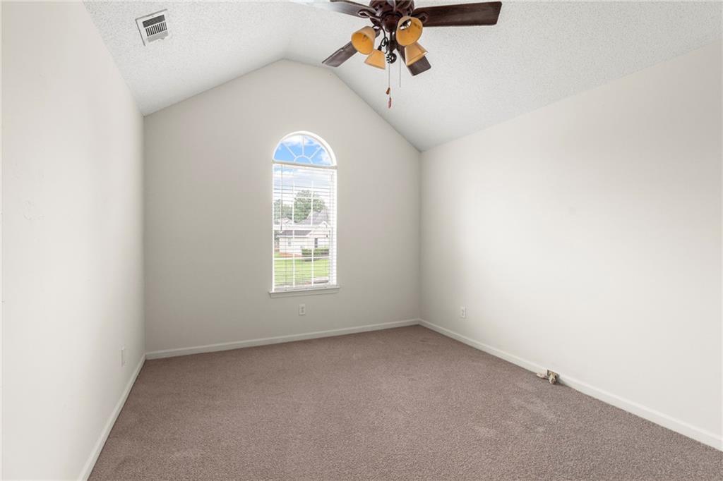 6027 Idlewood Trace