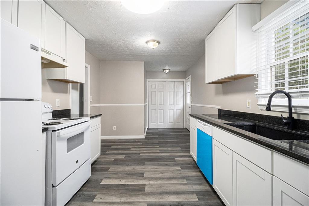 6645 Hidden Brook Trail