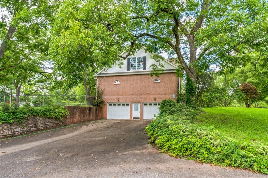 113 Heatherwood Lane