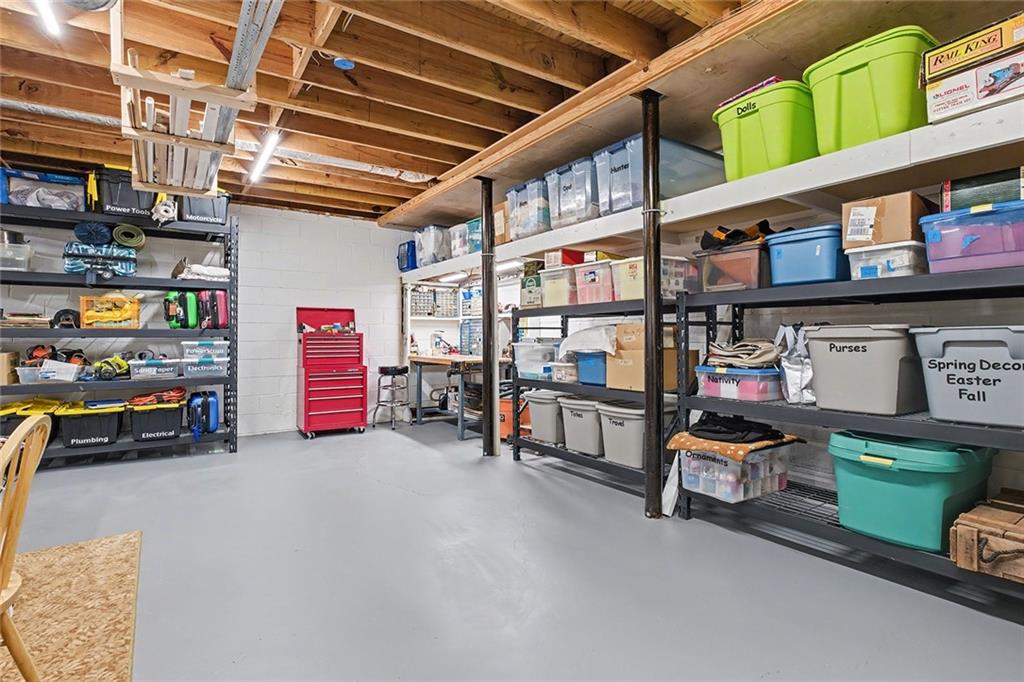 3690 Hickory Circle SE