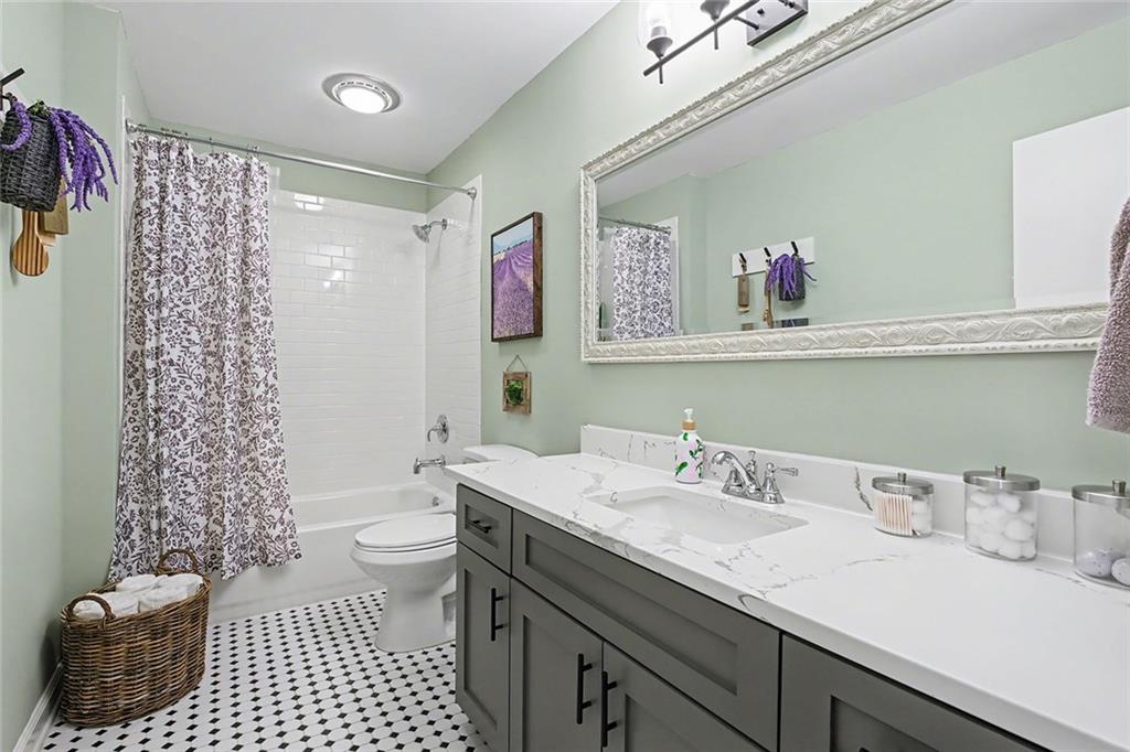 3690 Hickory Circle SE