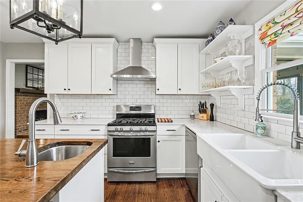 3690 Hickory Circle SE