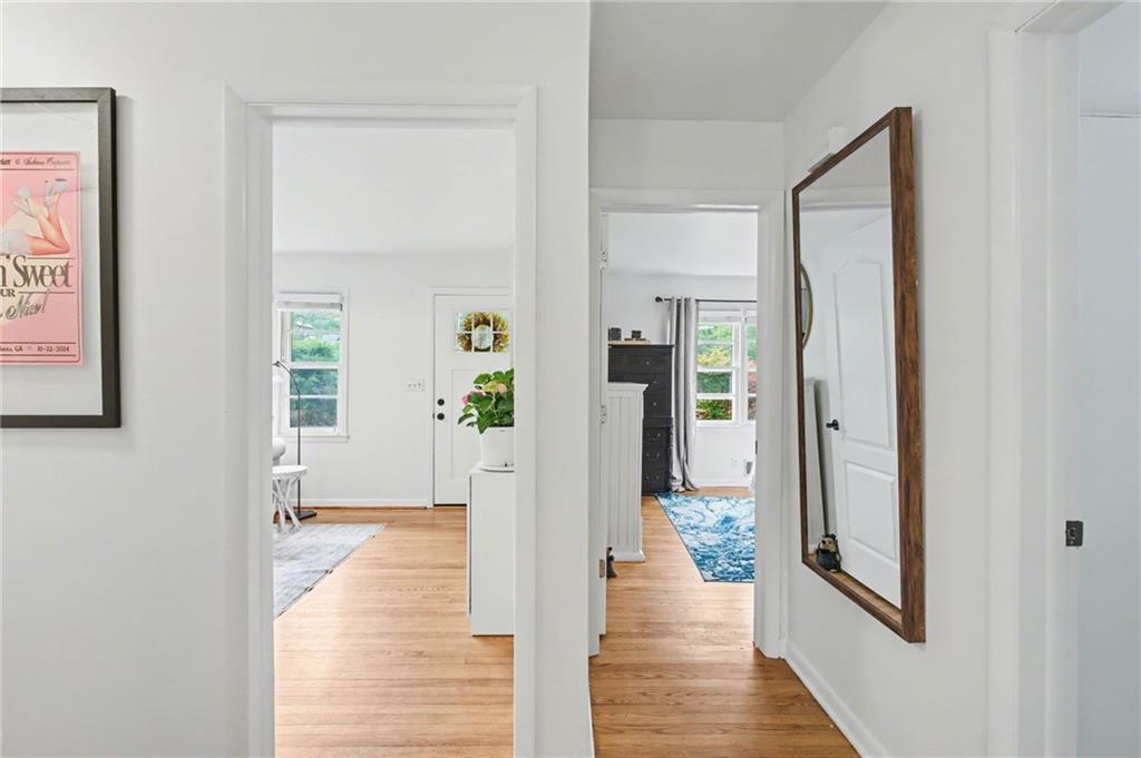 2081 S Akin Drive NE