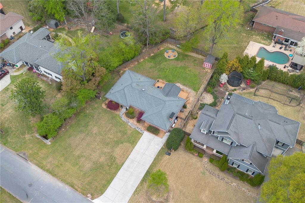 2081 S Akin Drive NE