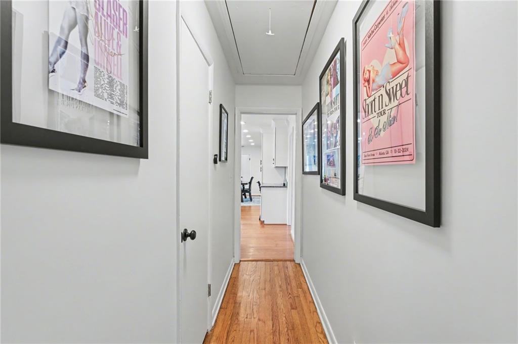 2081 S Akin Drive NE