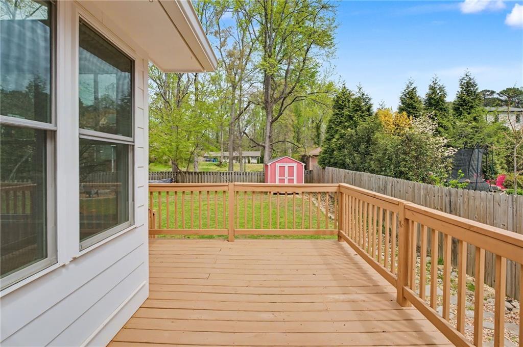 2081 S Akin Drive NE