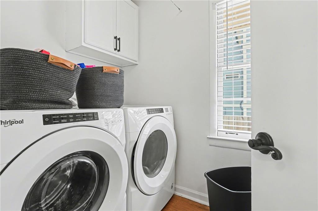 2081 S Akin Drive NE