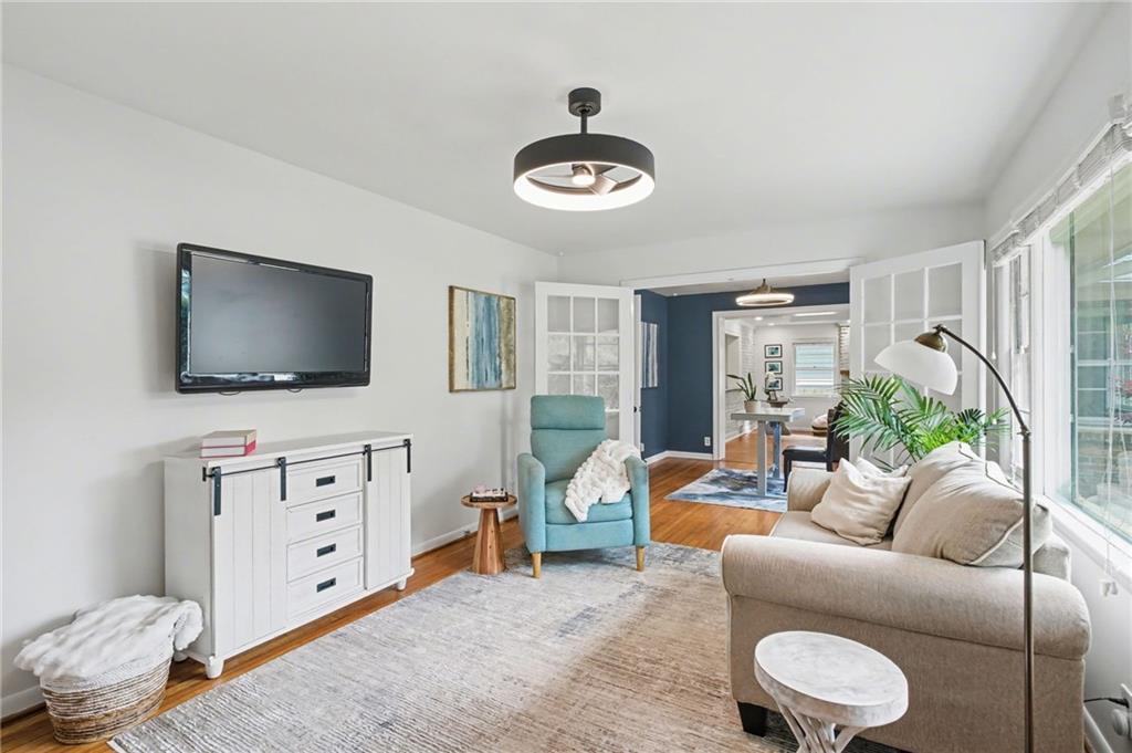 2081 S Akin Drive NE