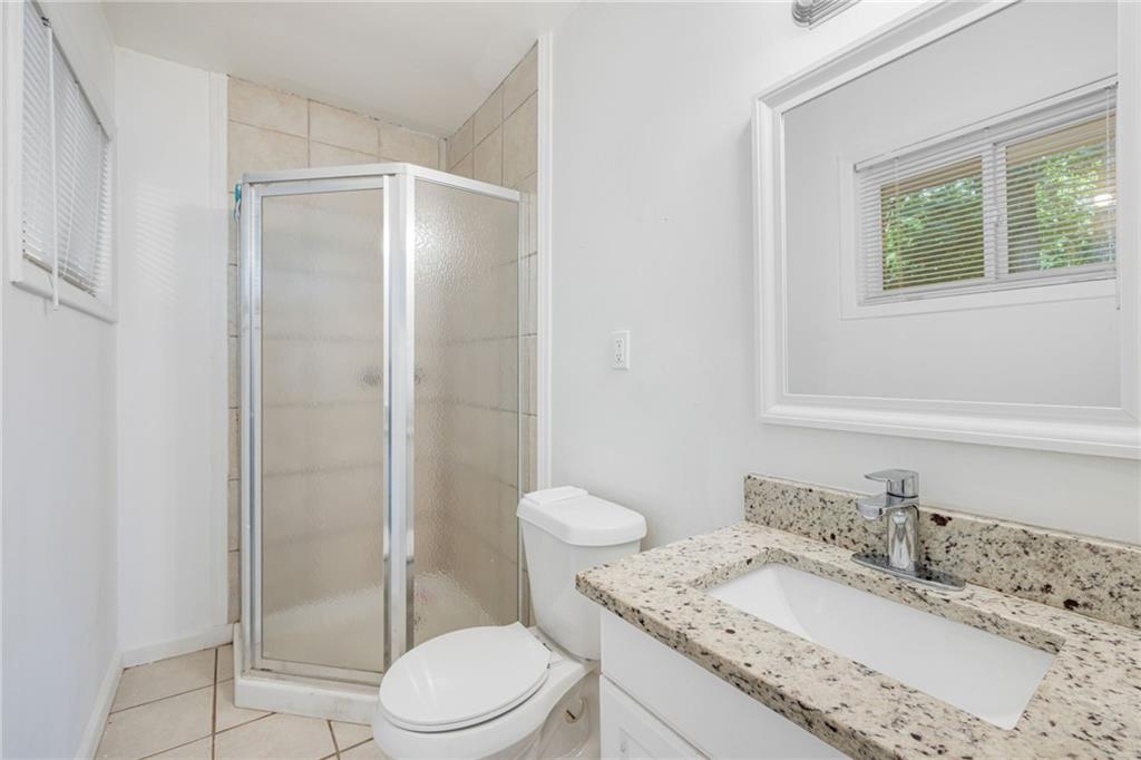 4322 Glenwood Parkway