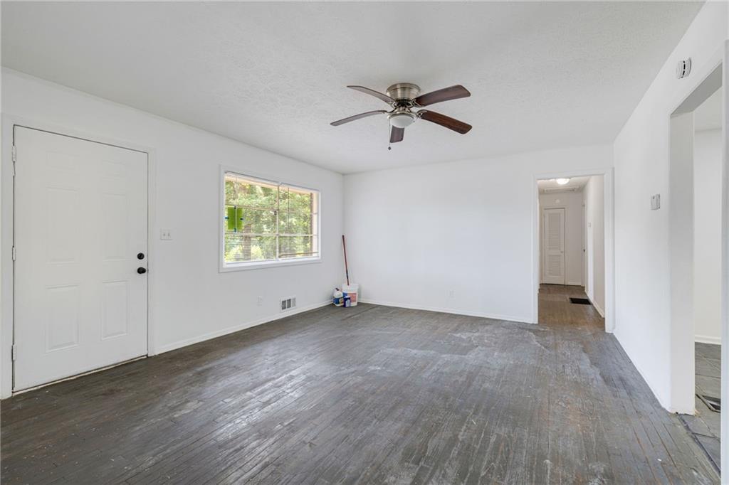 4322 Glenwood Parkway