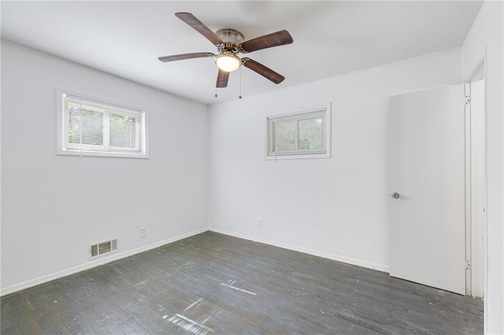 4322 Glenwood Parkway