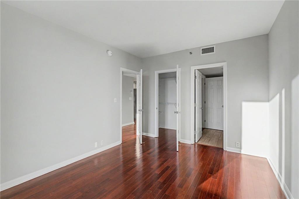 3481 Lakeside Drive NE Unit 2107