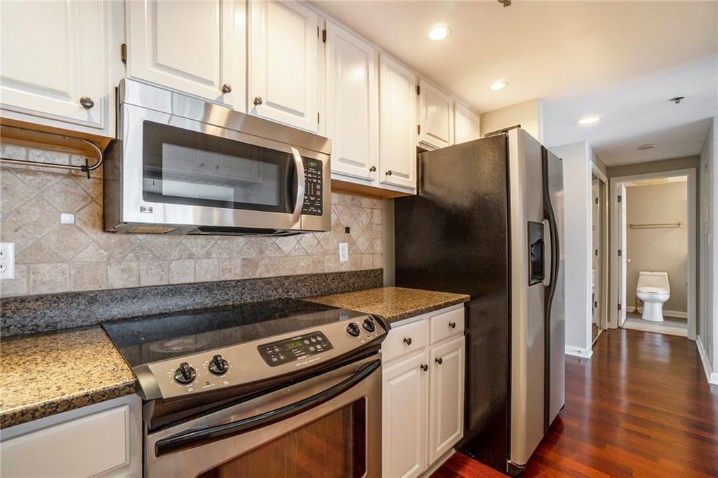 3481 Lakeside Drive NE Unit 2107