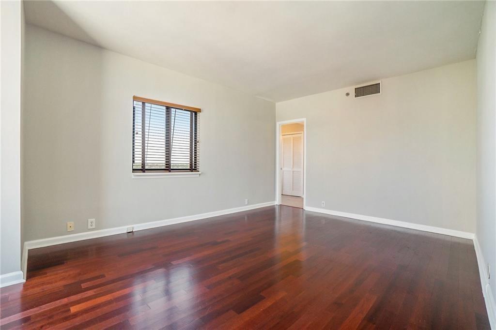3481 Lakeside Drive NE Unit 2107