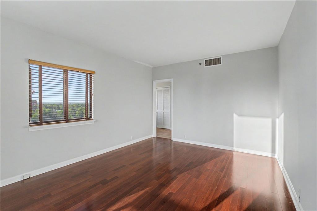 3481 Lakeside Drive NE Unit 2107