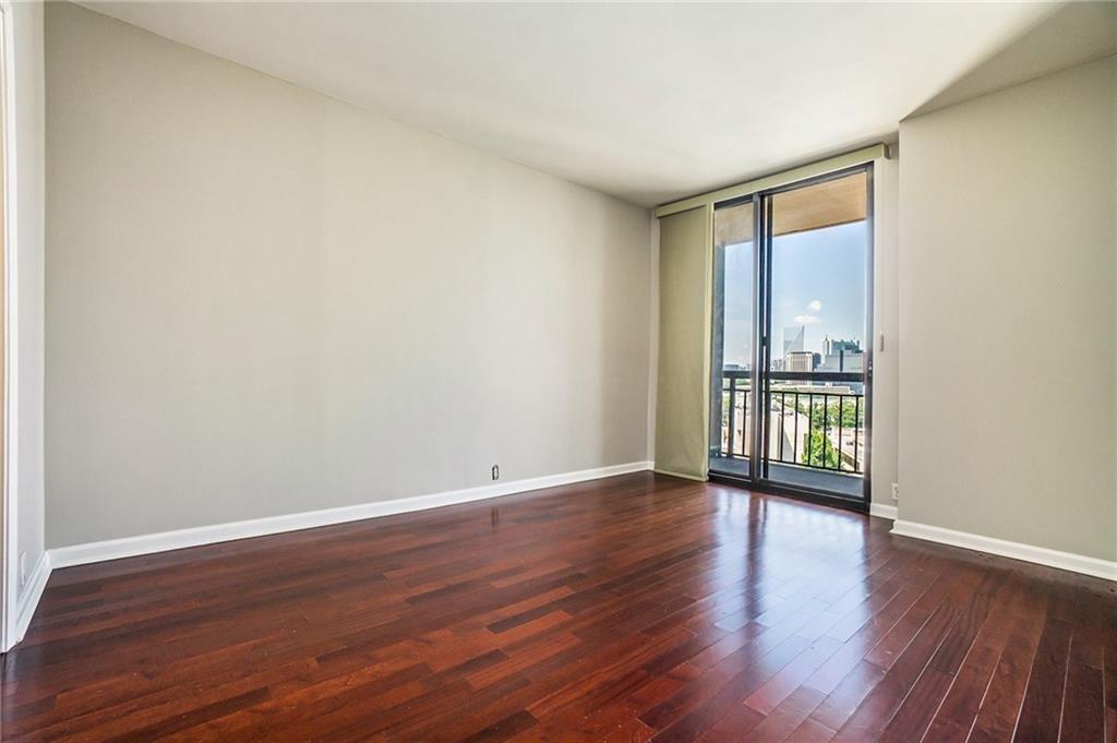 3481 Lakeside Drive NE Unit 2107