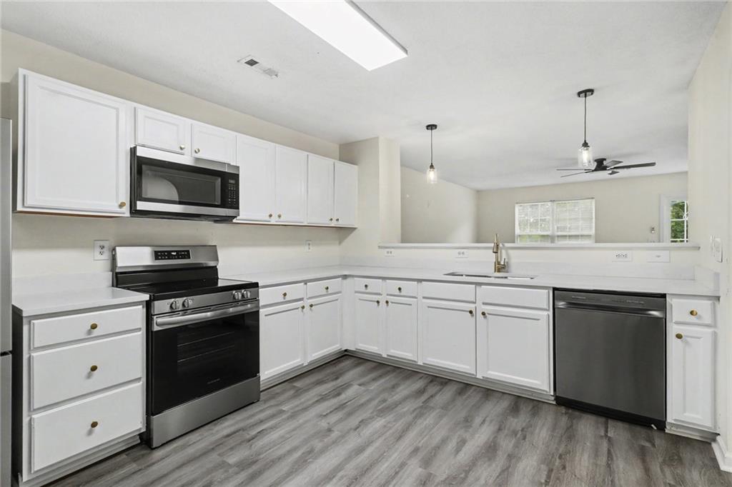6865 Mountain Circle