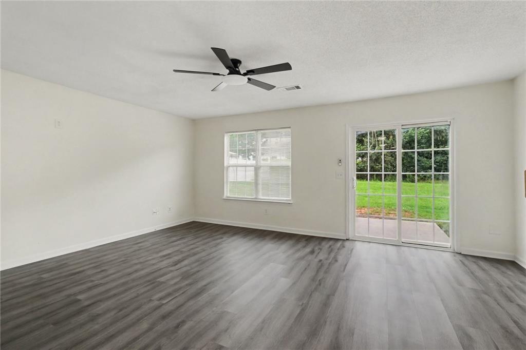 6865 Mountain Circle