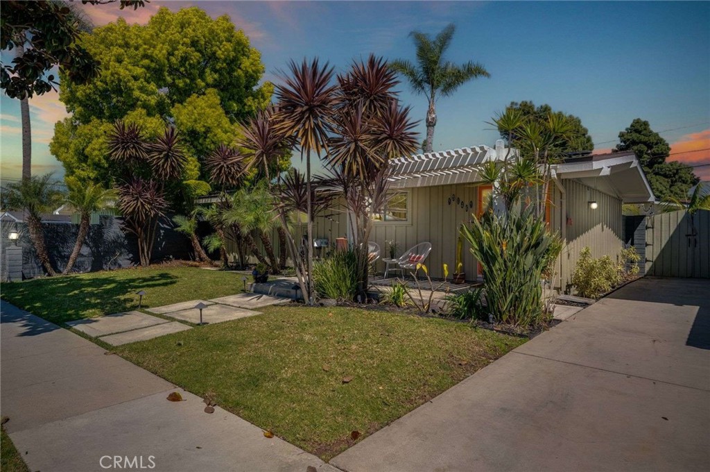 3146 Lees Avenue