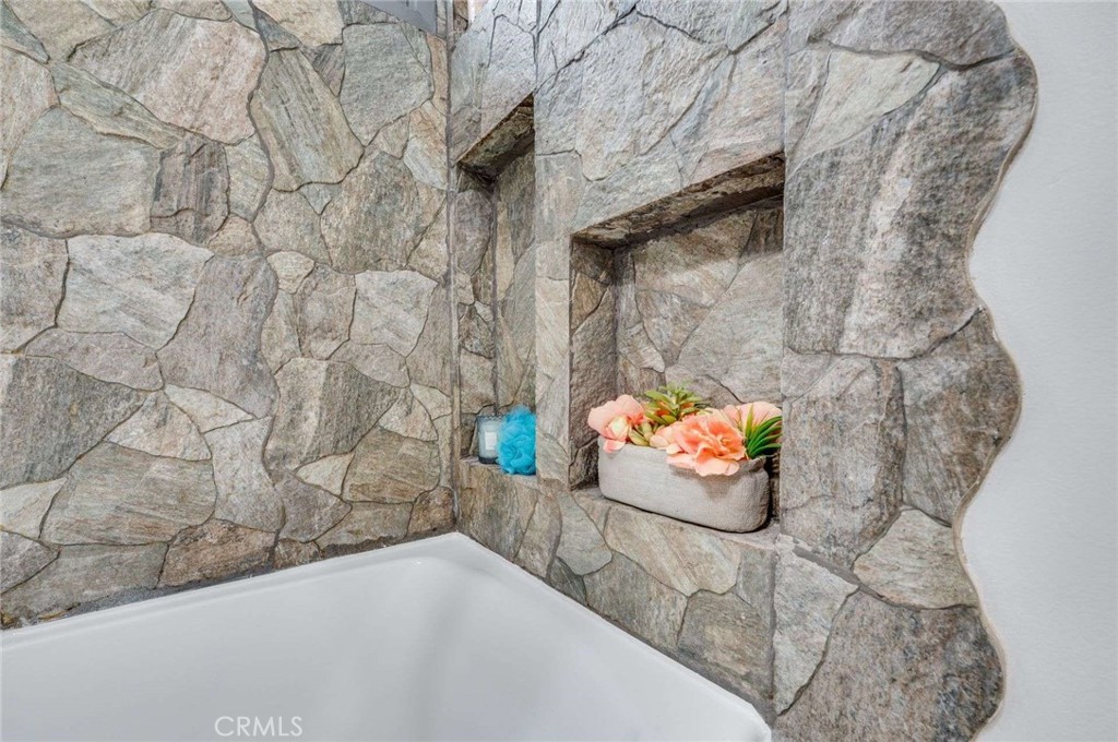 5732 Graywood Avenue